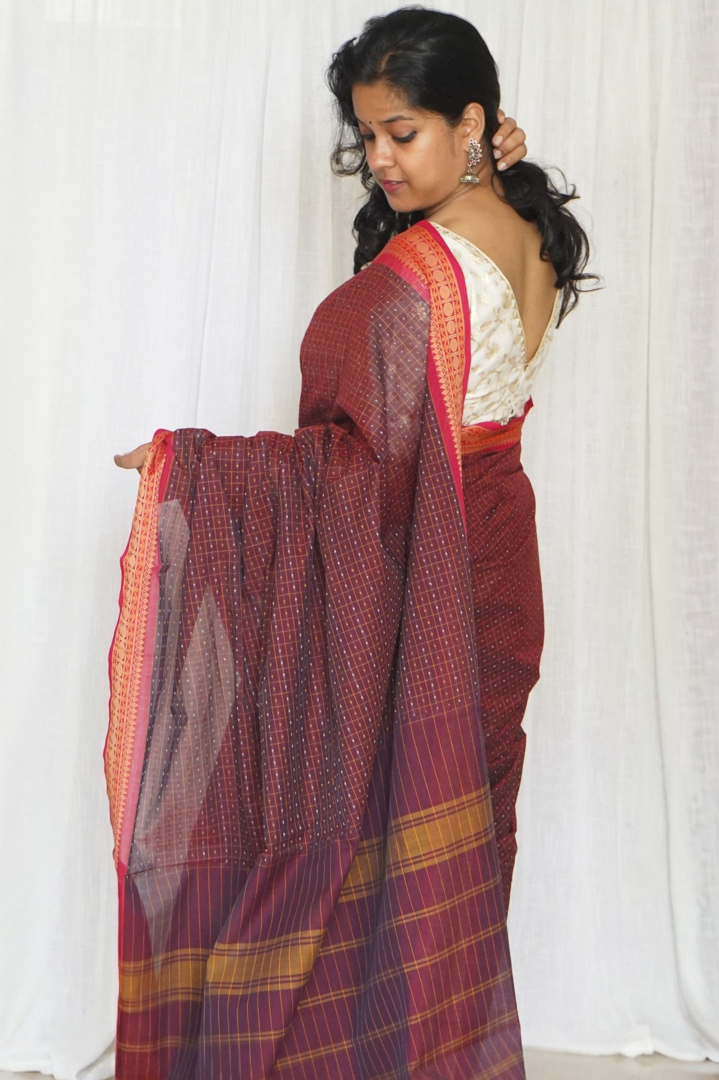 Chettinad Cotton Checks And Dots Pink Maroon Saree