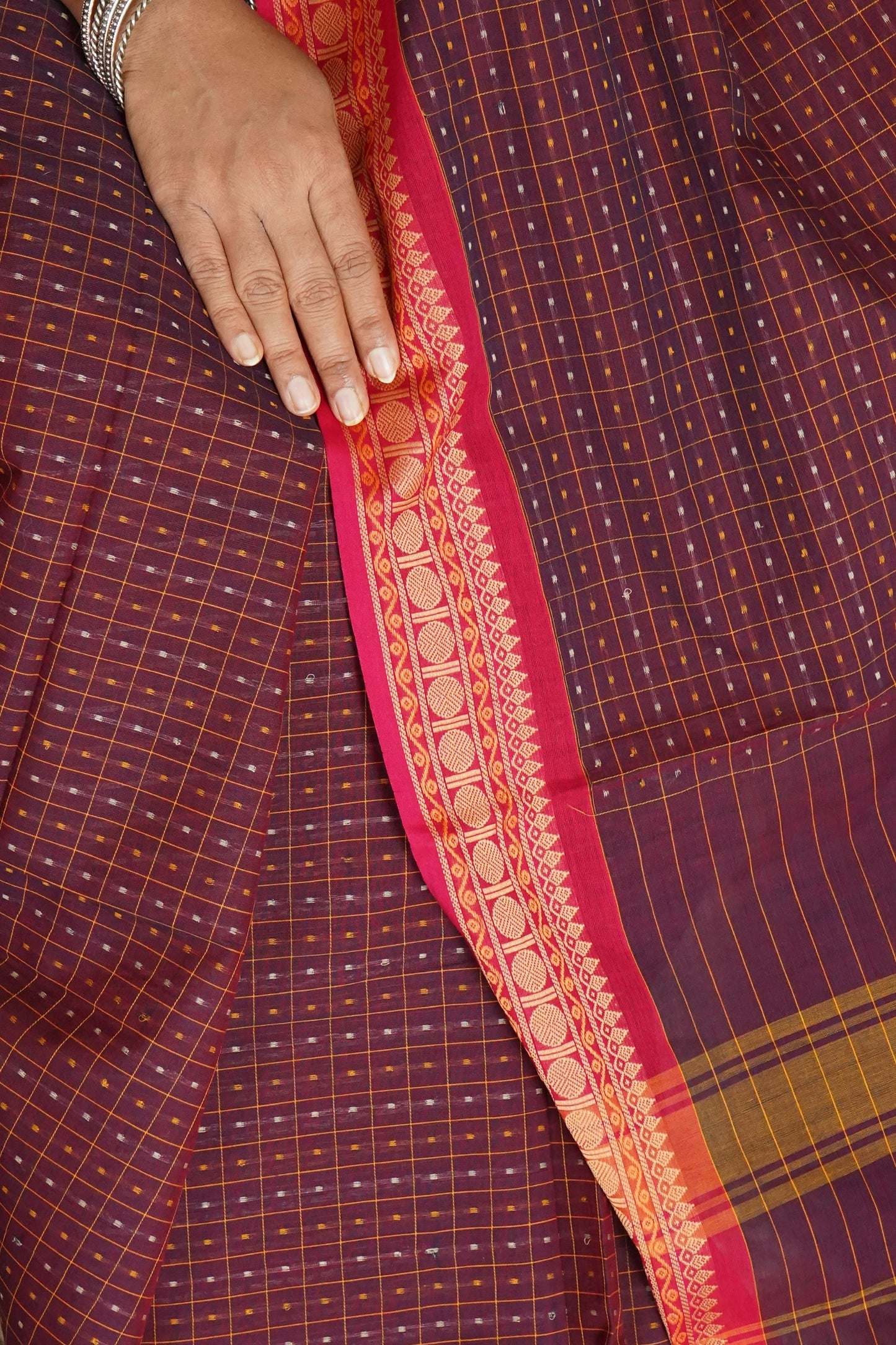 Chettinad Cotton Checks And Dots Pink Maroon Saree