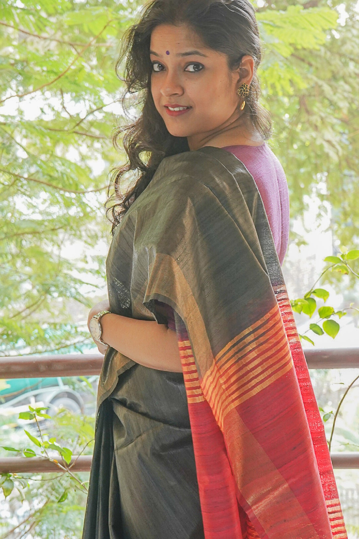 Dual Shaded Zari Border Tussar Silk Saree