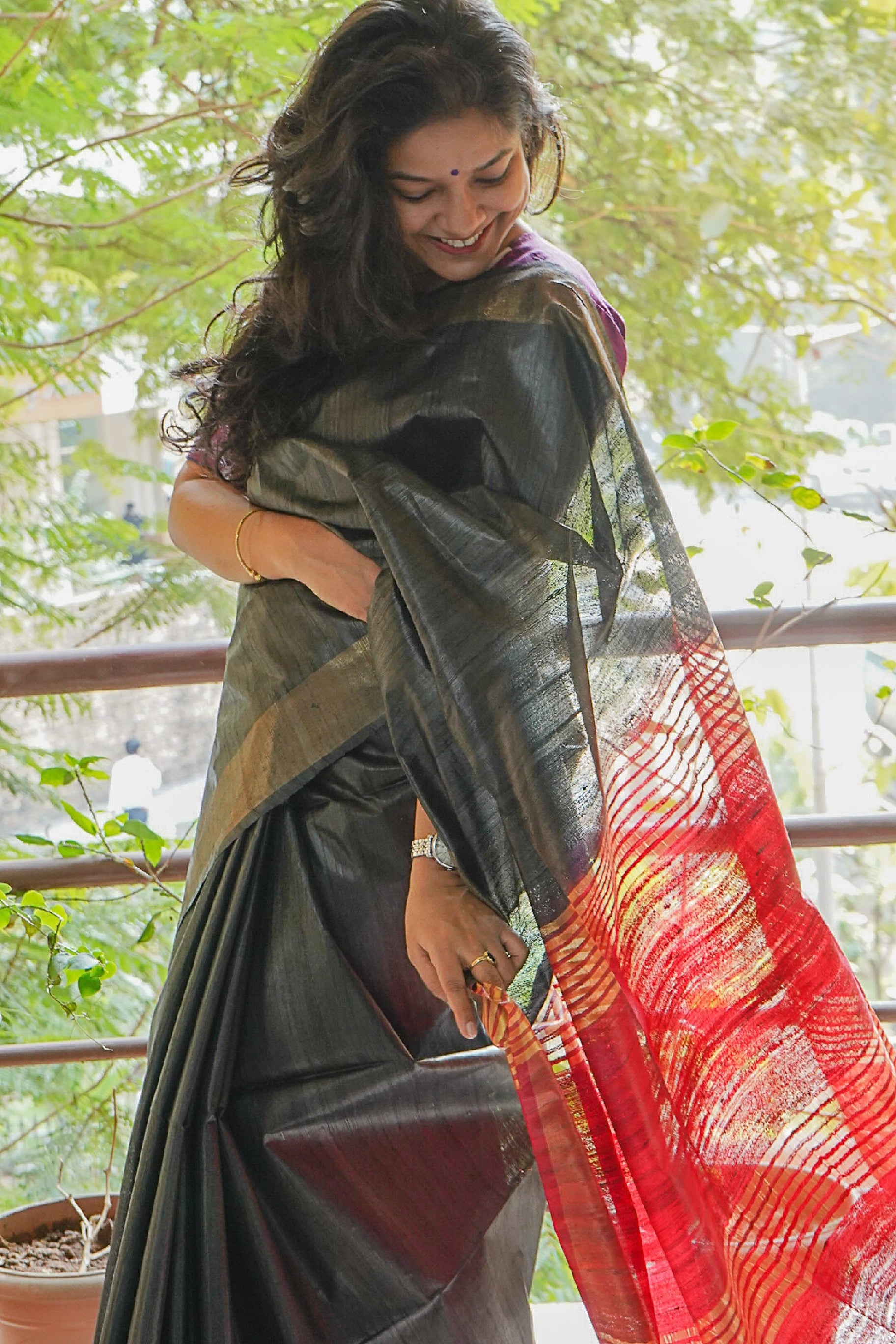 Red & Black Tussar Silk Saree With Printed Work at Rs 1999.00 | Surat| ID:  2851514175062